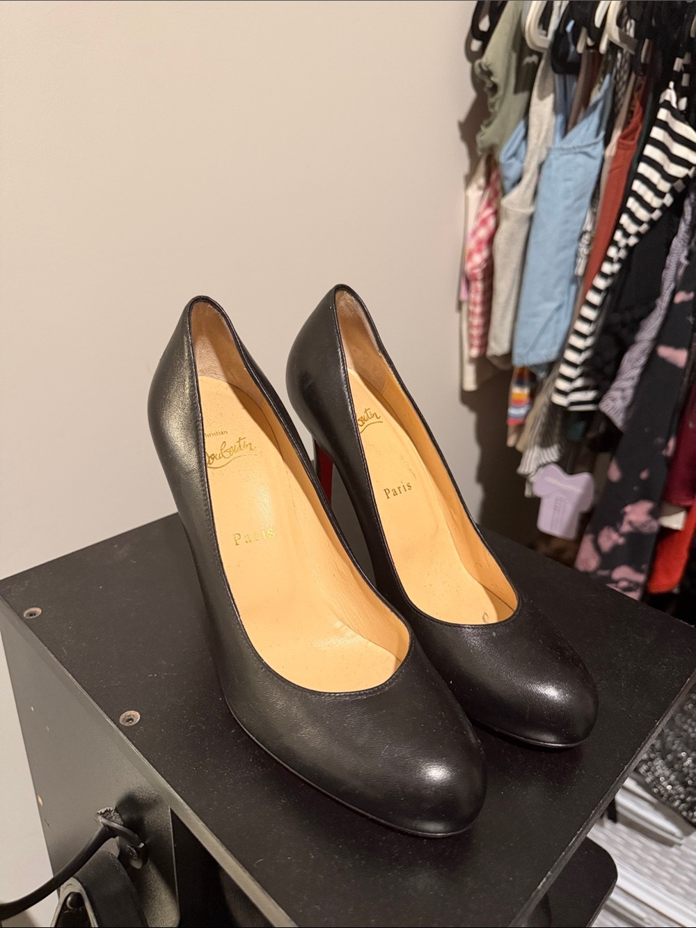 Christian Louboutin Black Leather Round-Toe Pumps with Red Sole mint condition